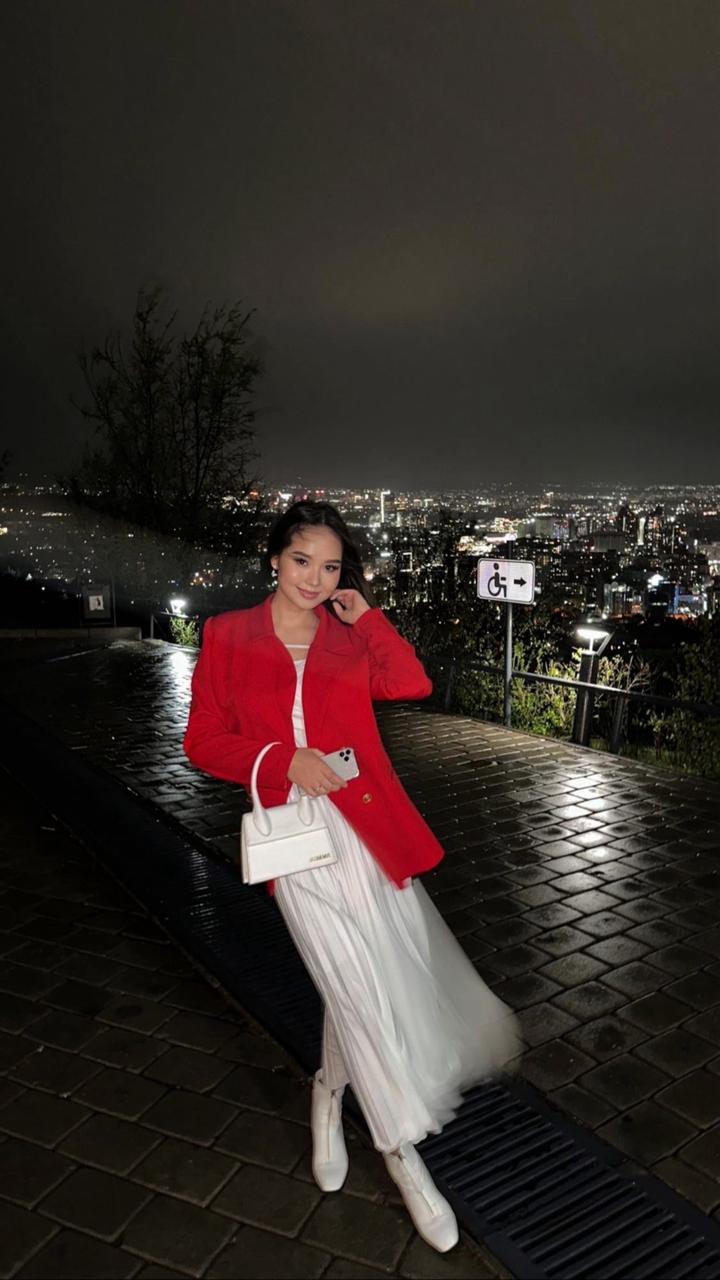 пиджак красный