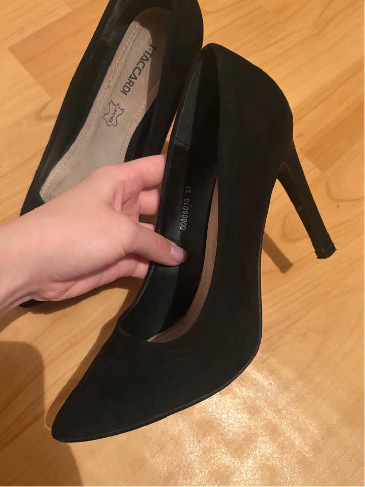 Черные туфли
