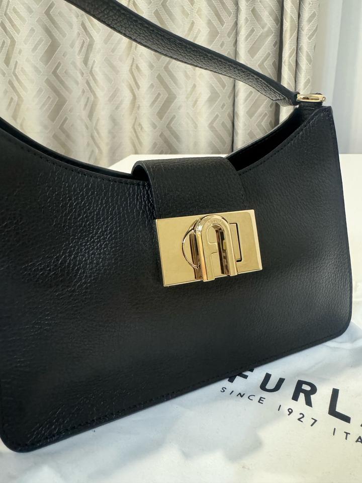 Продам: Новая сумка Furla 1927 S Shoulder Bag Soft (Оригинал)