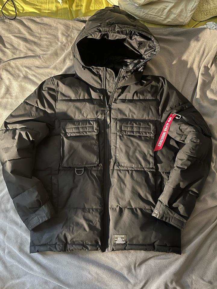 Пуховик Alpha Industries