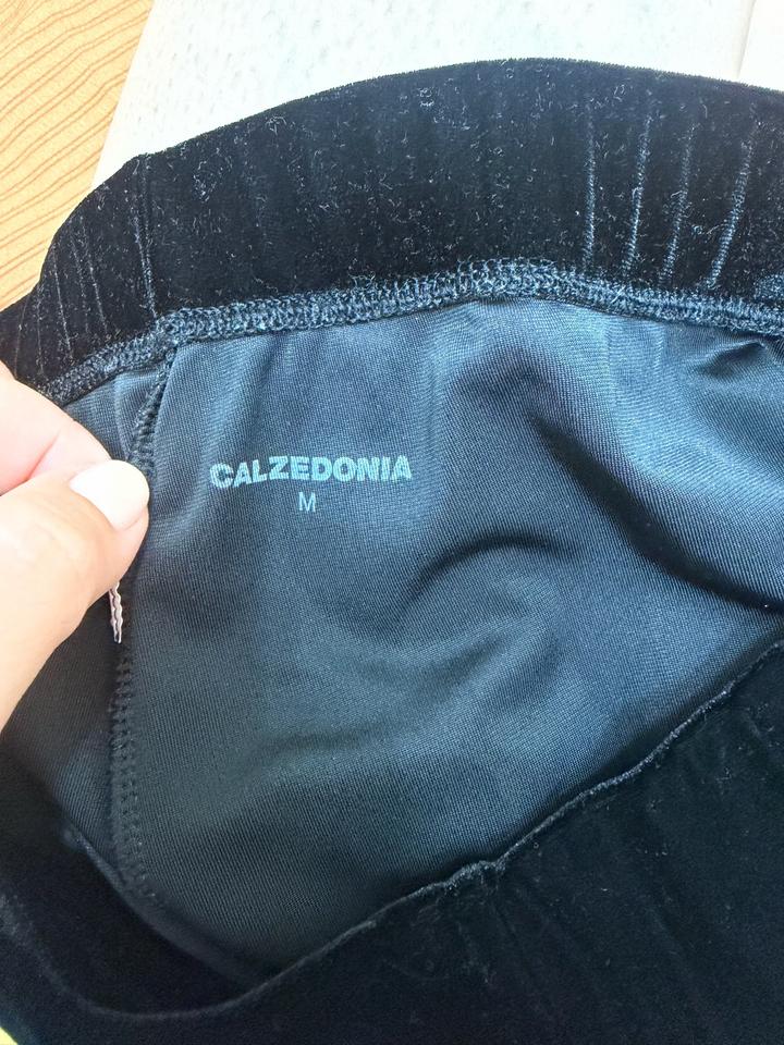 Брючки черные велюр