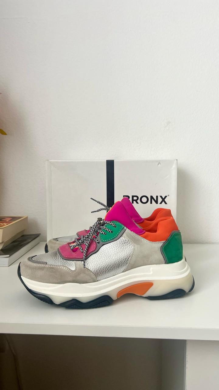 Кроссовки Bronx