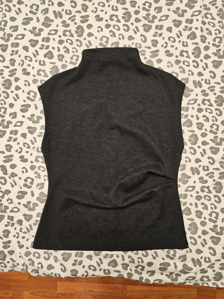 Серая жилетка Zara