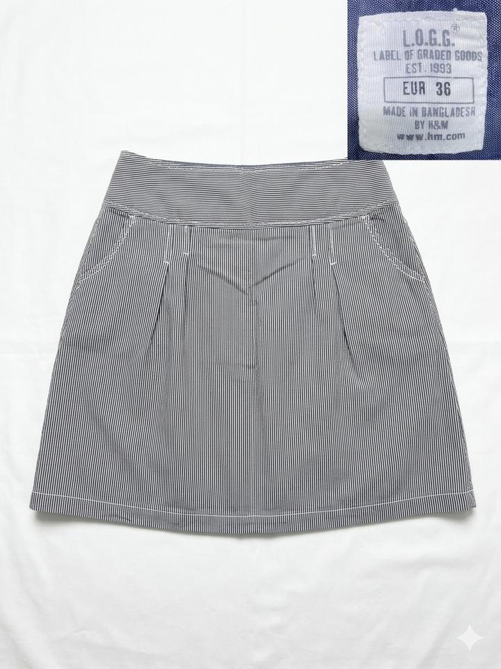 юбка от H&M preppy, (линейка L.O.G.G.) в эстетике «рабочего» стиля, office siren