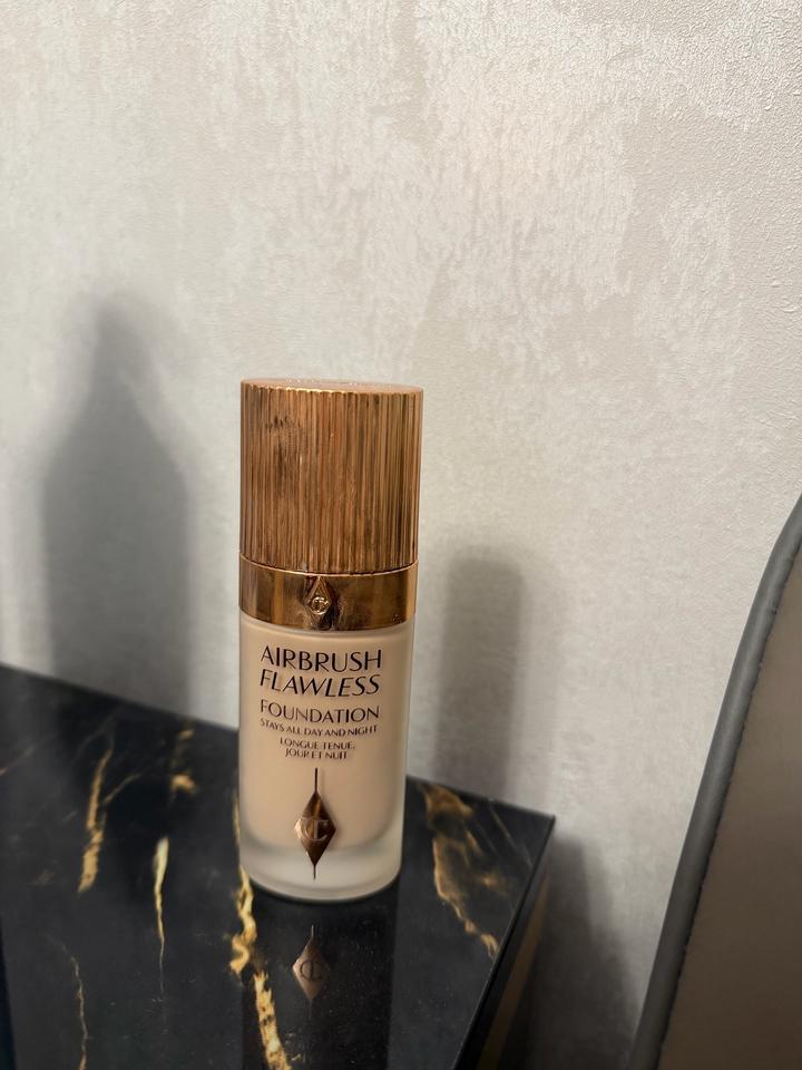 Тональный крем CHARLOTTE TILBURY