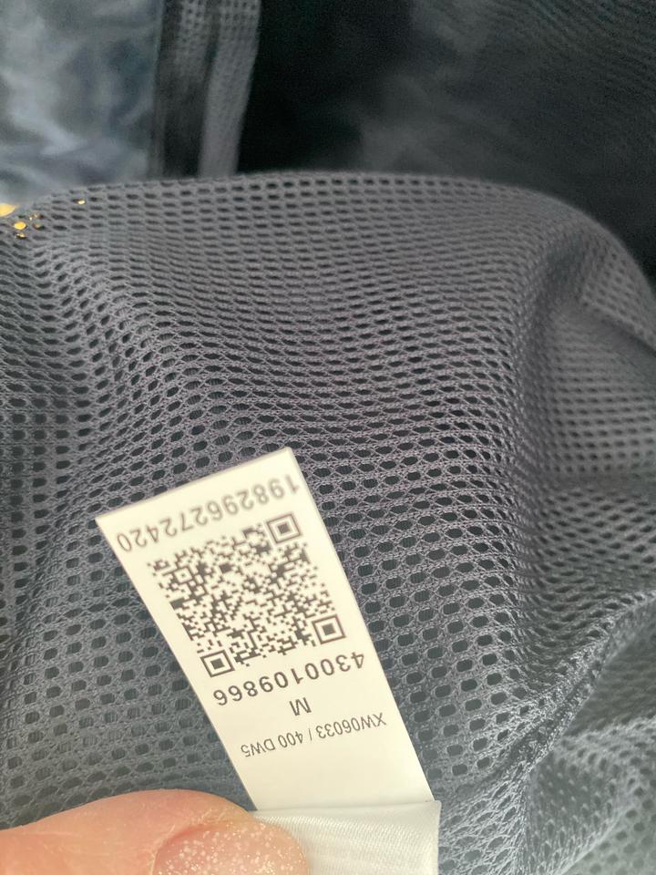 Ветровка Tommy Hilfiger, новая с этикеткой. Размер М.