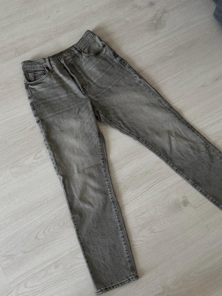Джинсы Zara на высокой посадке / 42-44 размер