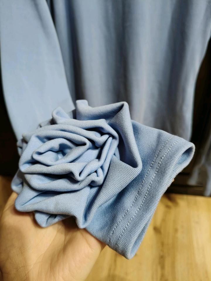 Лонгслив с акцентными рукавами