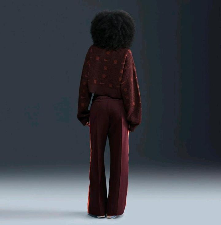 Укороченный джемпер Nike, S/M