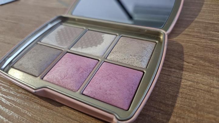 Палетка hourglass слон