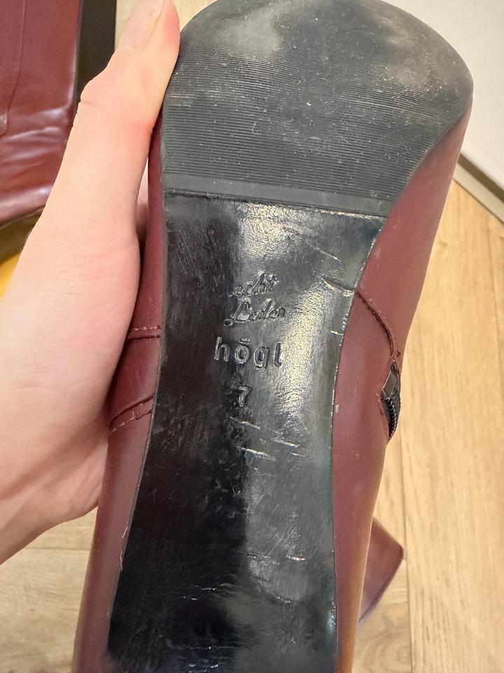 Бордовые сапоги HOGL