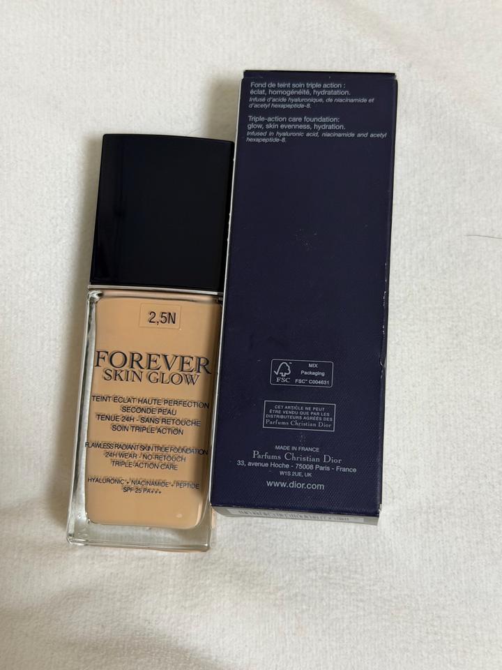 Dior Forever Skin Glow 2.5N ✨