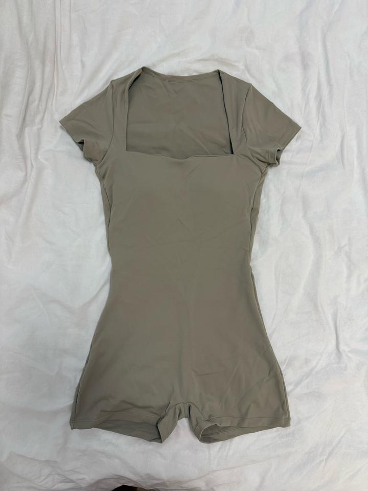 Комбинезон спортивный