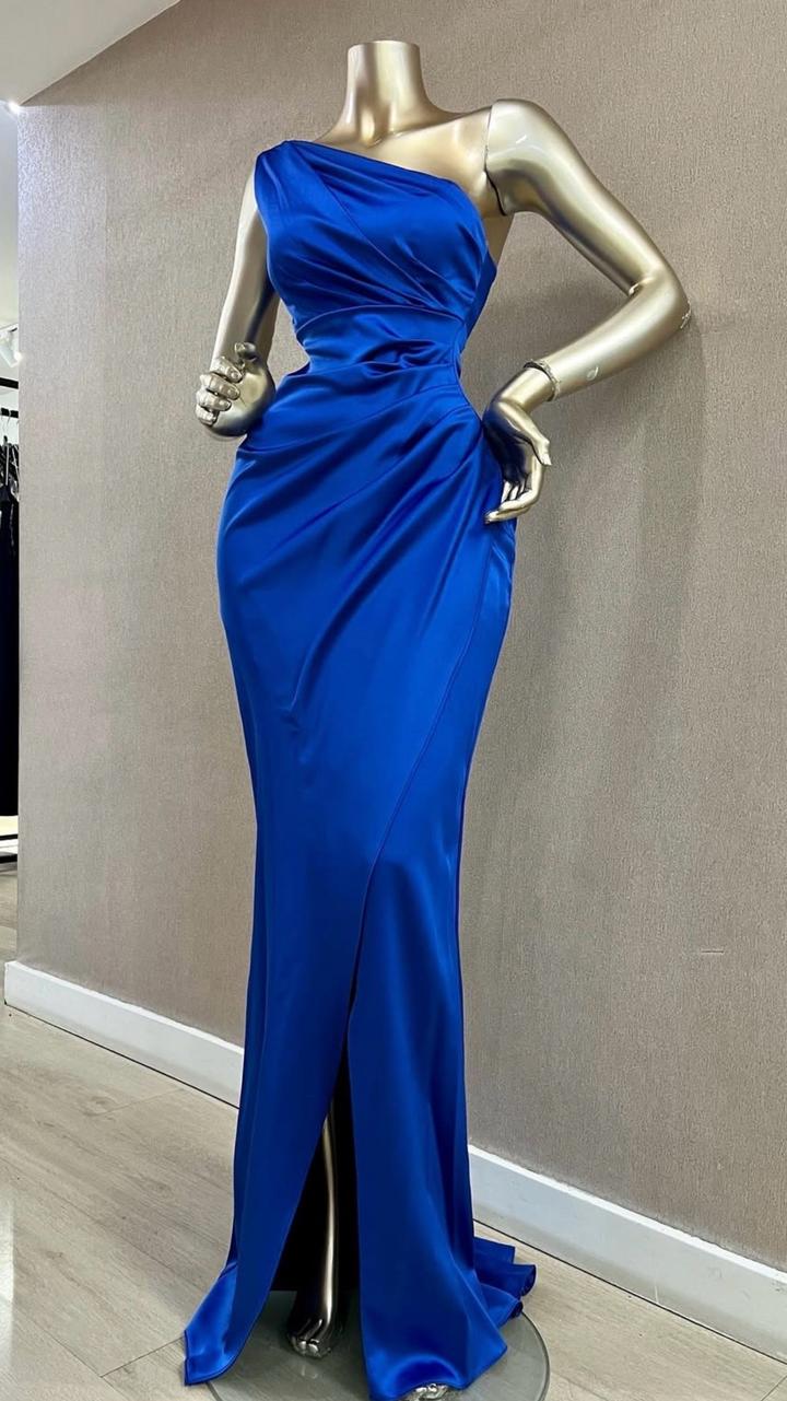 Вечернее синее платье