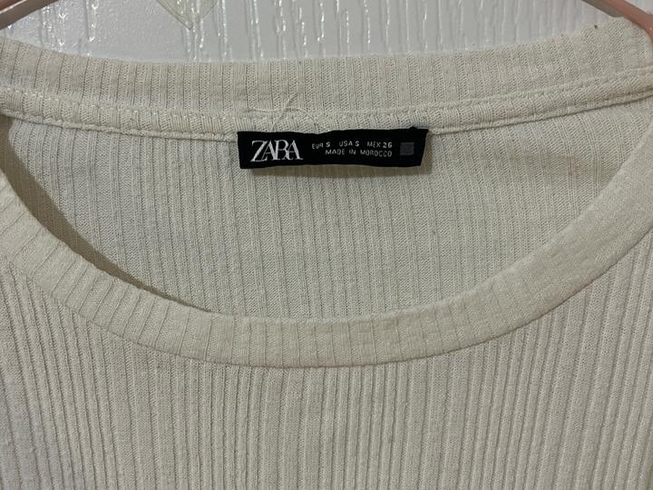 Трикотажный лонгслив от Zara