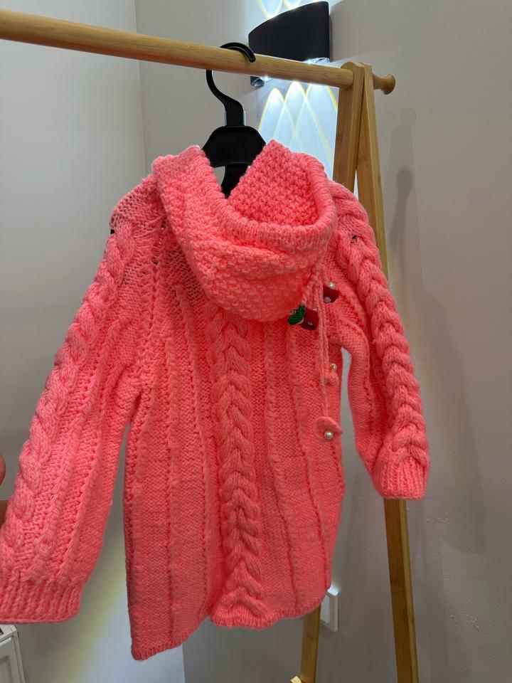 Кардиган вязаный ручной работы