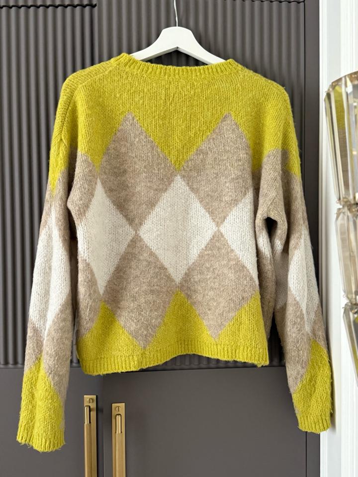 Двойка свитер с брюками