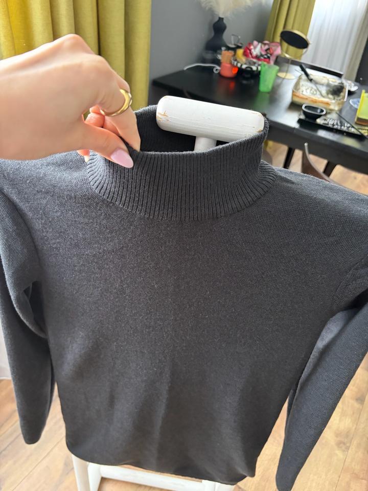 Платье Uniqlo