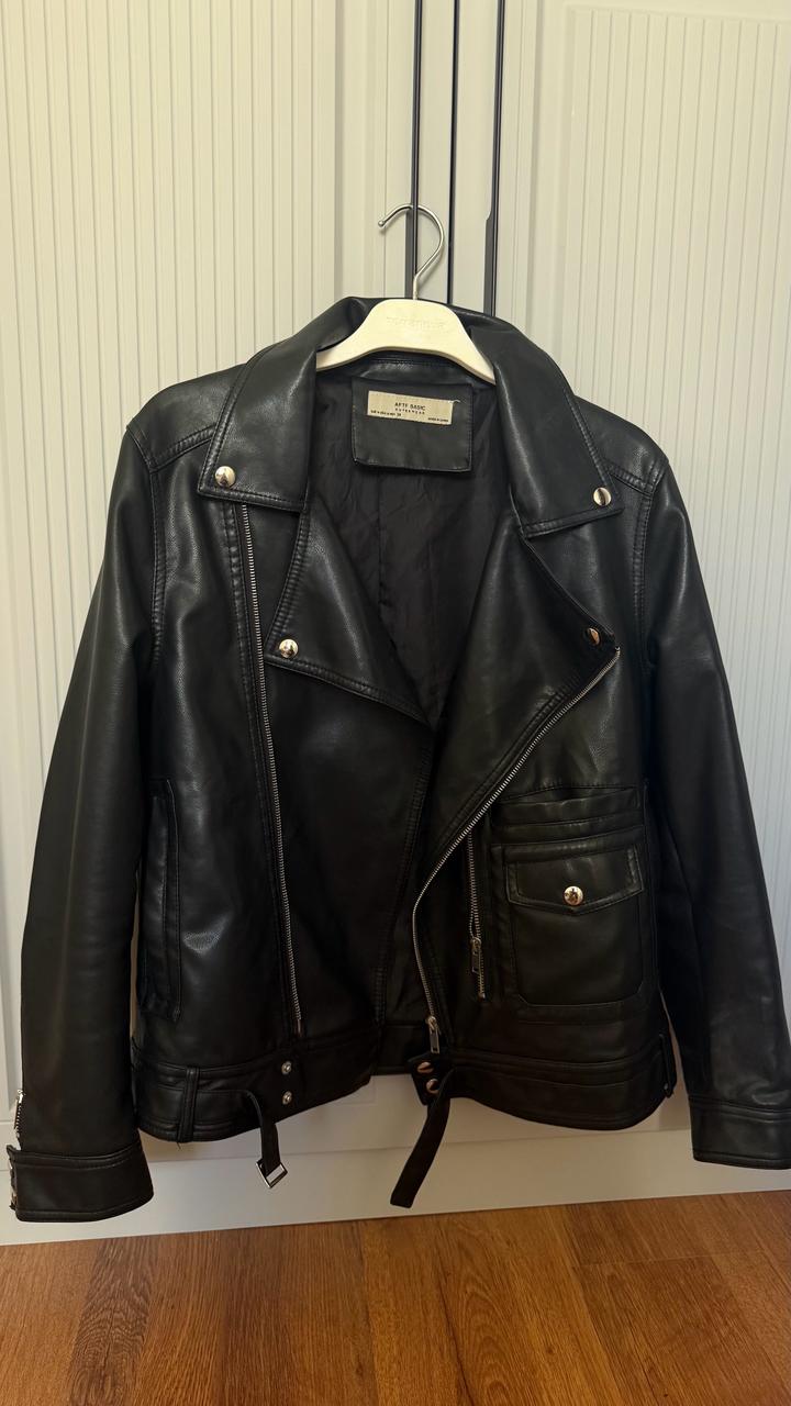 Кожаная куртка