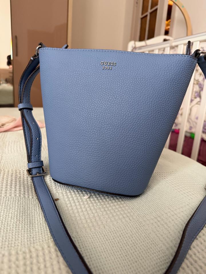 Сумка guess