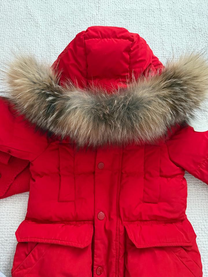 Детский пуховик Moncler Enfant