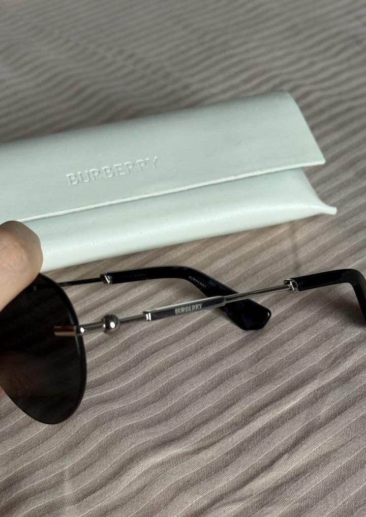Очки Burberry