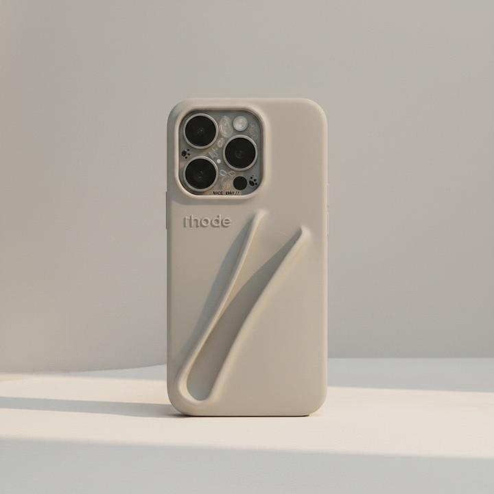 Чехлы на iPhone 15 pro