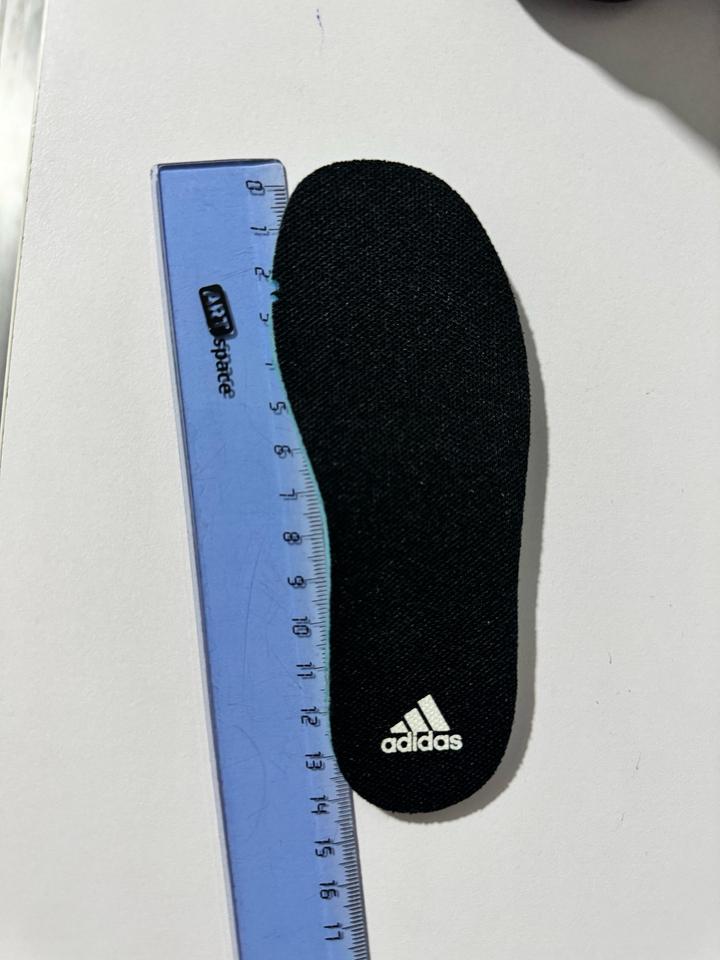 кроссовки adidas