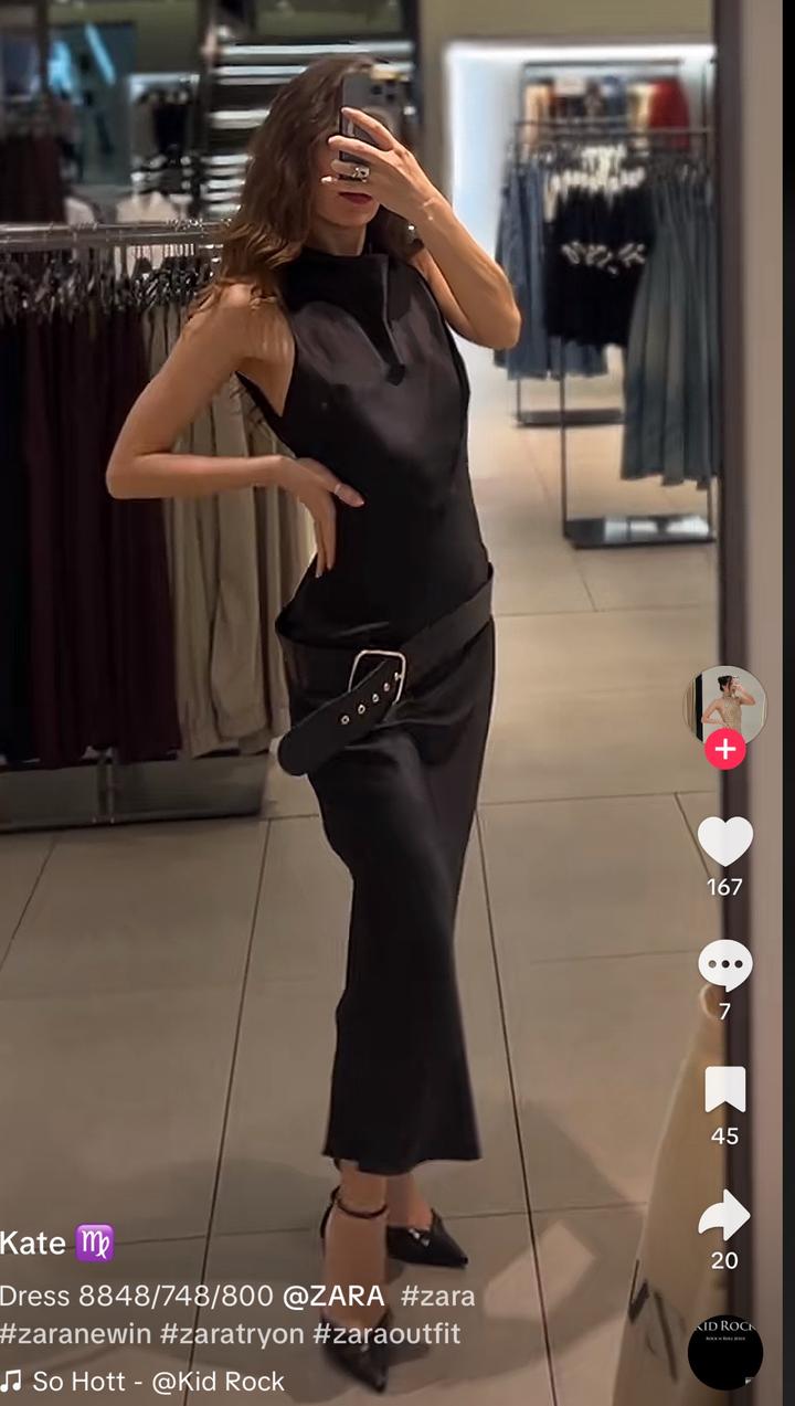 Черное платье миди с ремнем