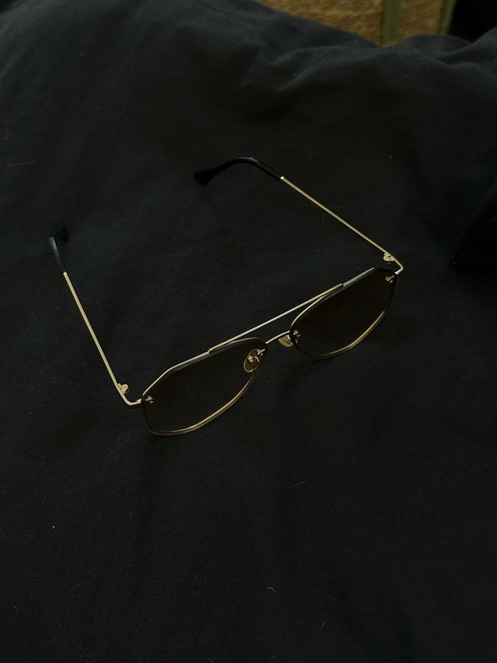 Очки солнцезащитные