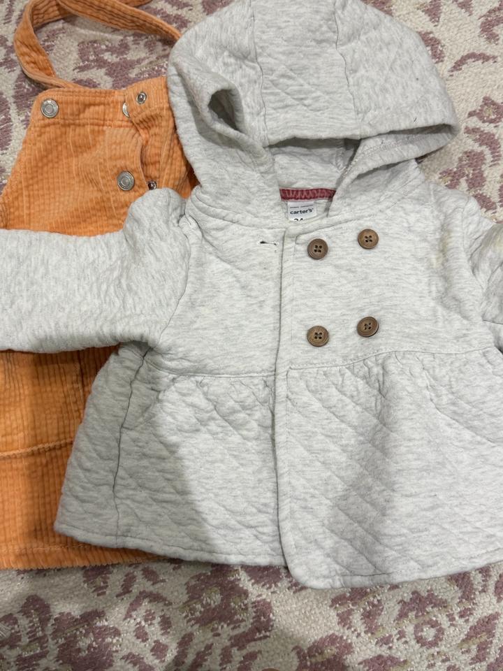 Все вещи за 12 тыс, все качественное размер от 1,5 года до 3 лет.