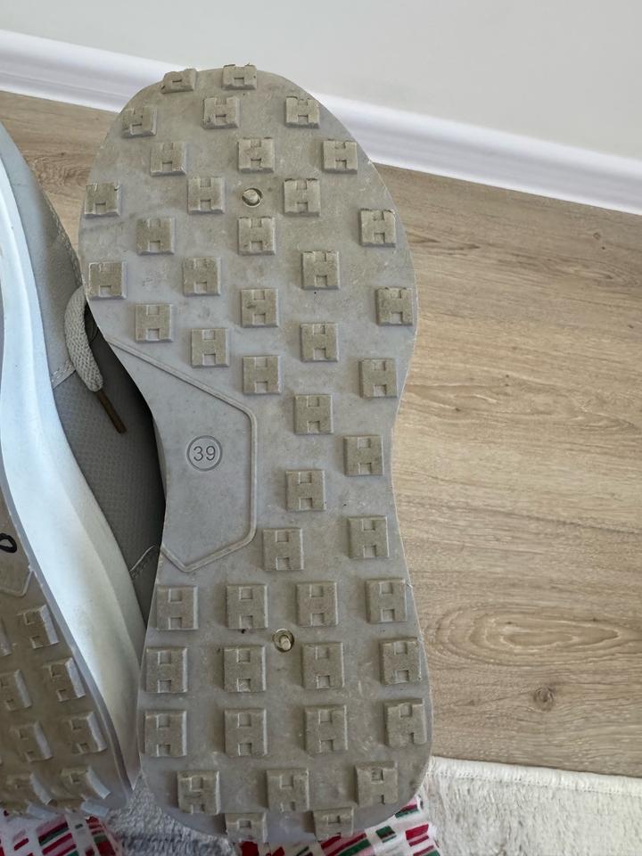 Стильные Женские кроссовки