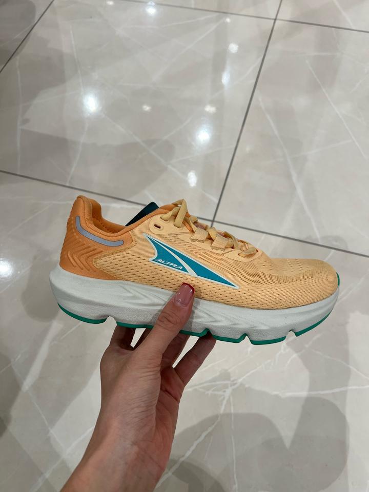 Кроссовки altra