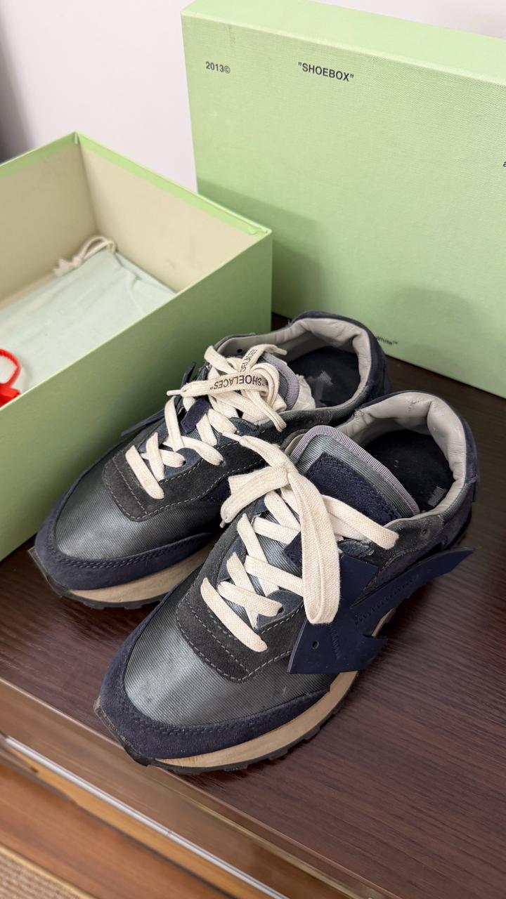 Кроссовки off-white