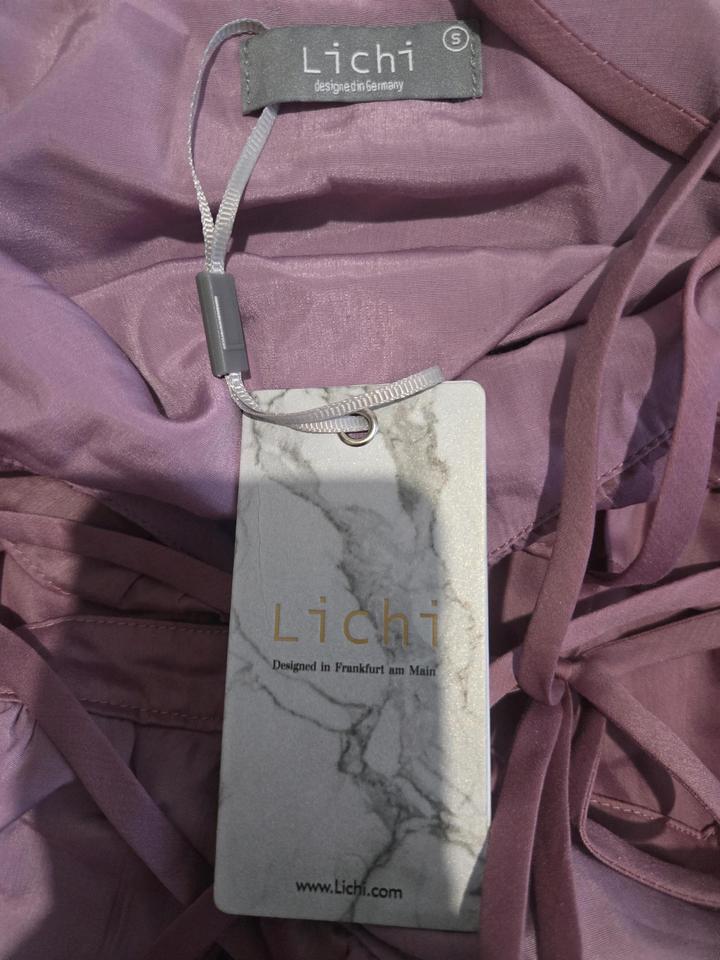 Розовое платье Lichi