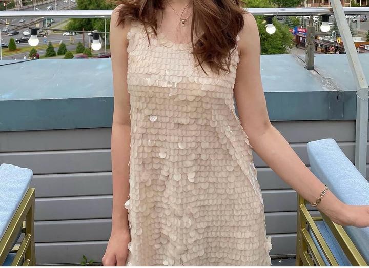 Продается дизайнерское платье