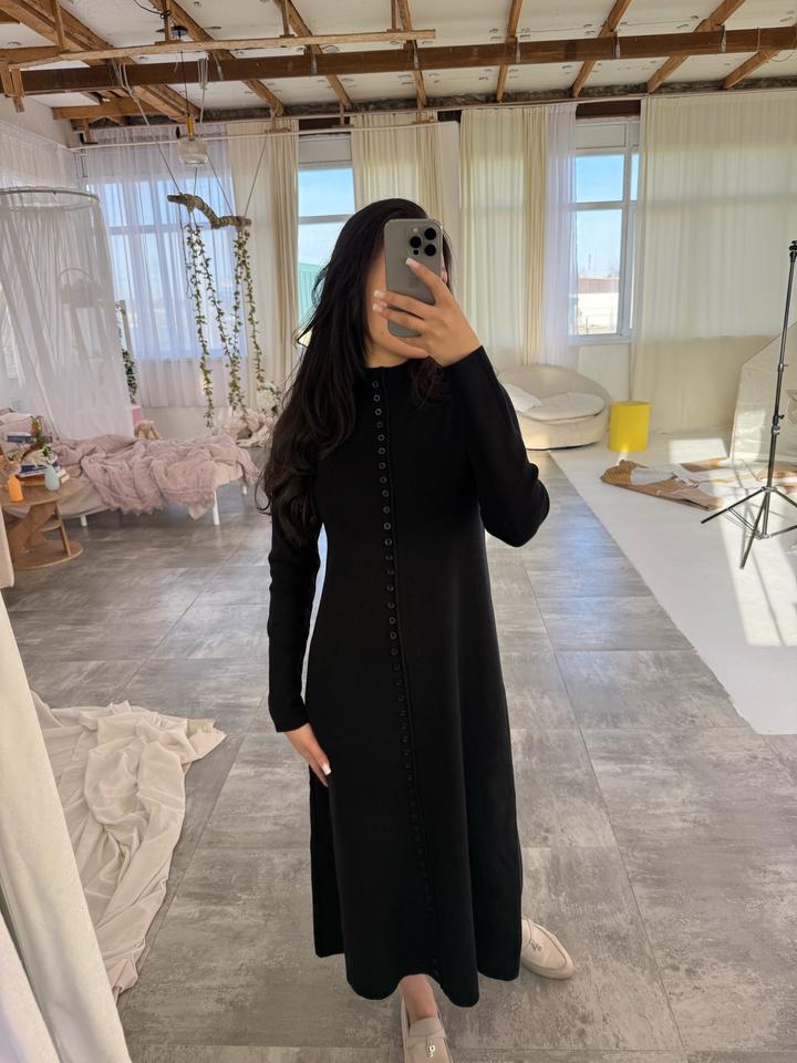 Платье черное