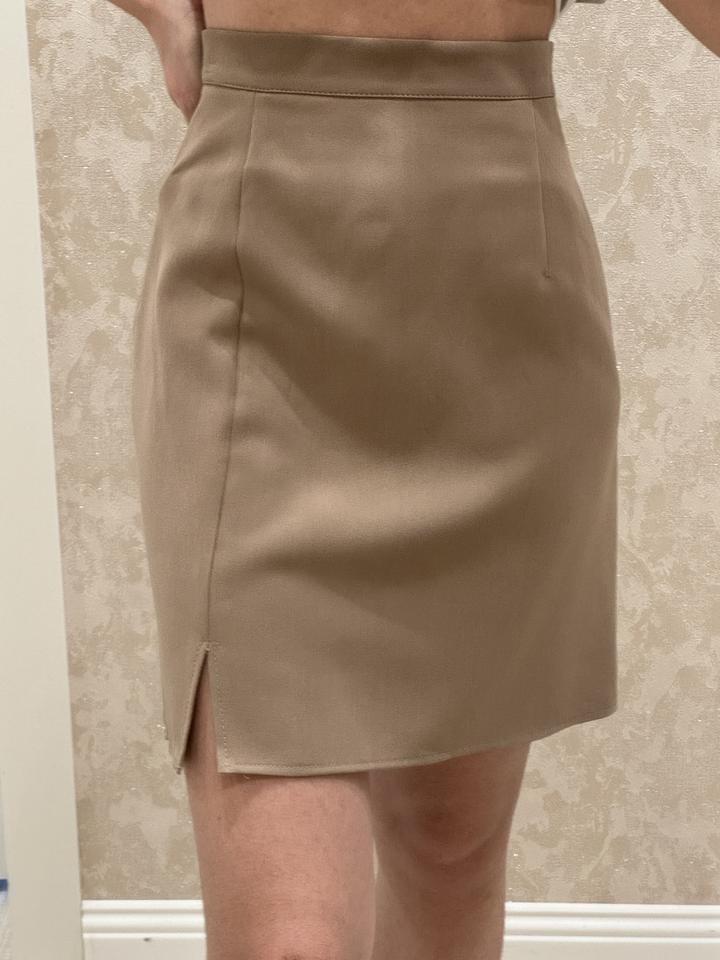 Юбка пудрового цвета