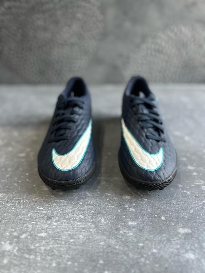 Сороконожки Nike Hypervenom