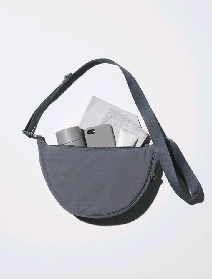 Сумка от Uniqlo