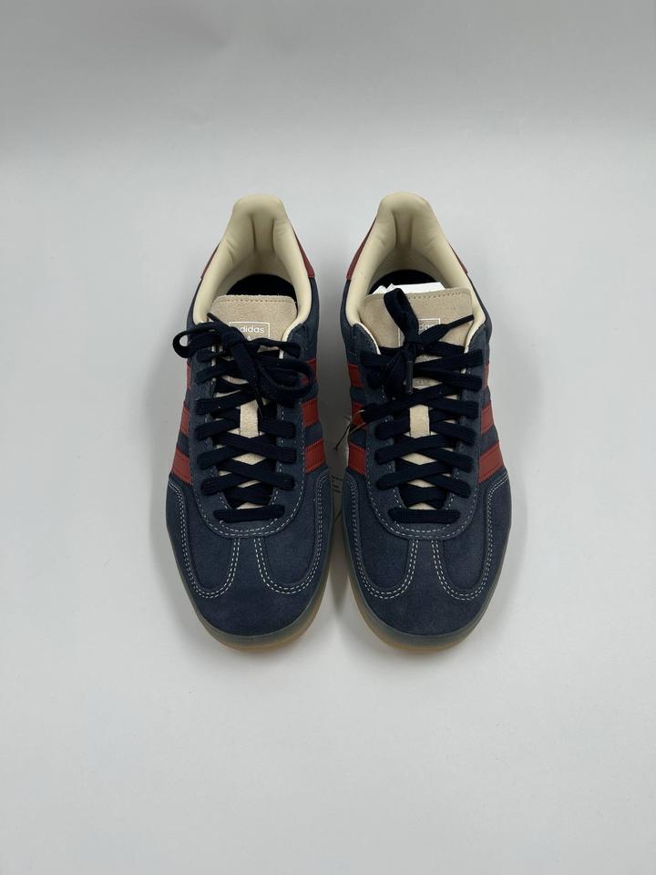 Абсолютно новые кеды Adidas