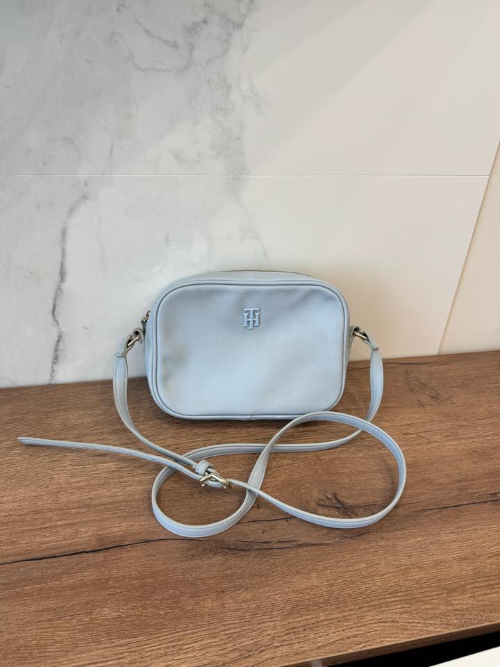 Сумка кроссбоди Tommy Hilfiger