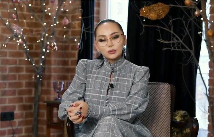 Продам платье от Аида Кауменова