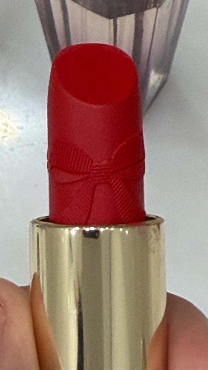 Помада Estee Lauder
