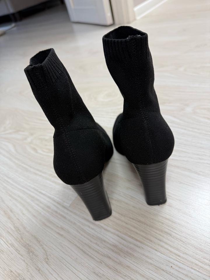 Ботильоны-чулки Mango