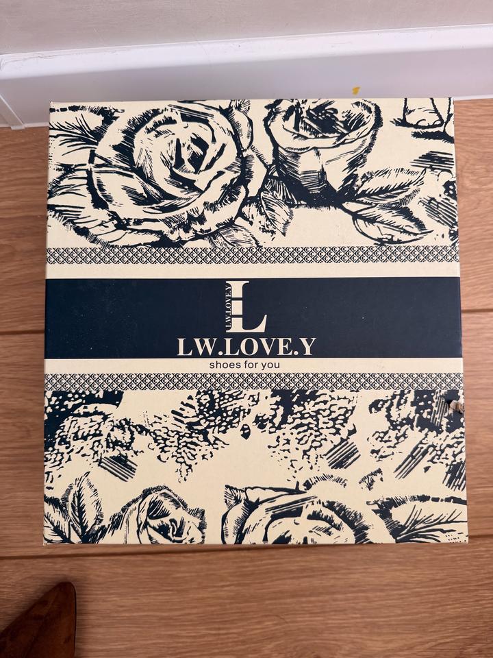 Сапоги из натуральной замши новые