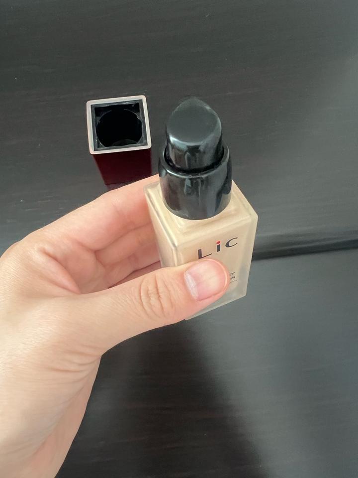 Тональный крем Lic