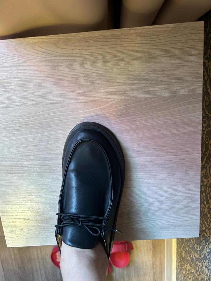 Лоферы женские