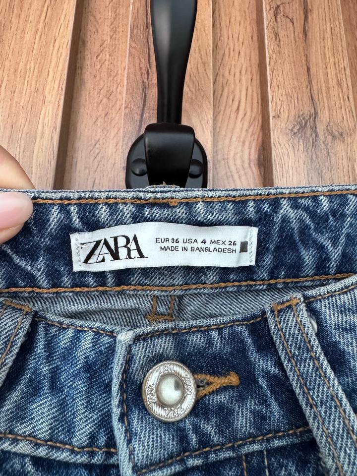 Джинсы zara