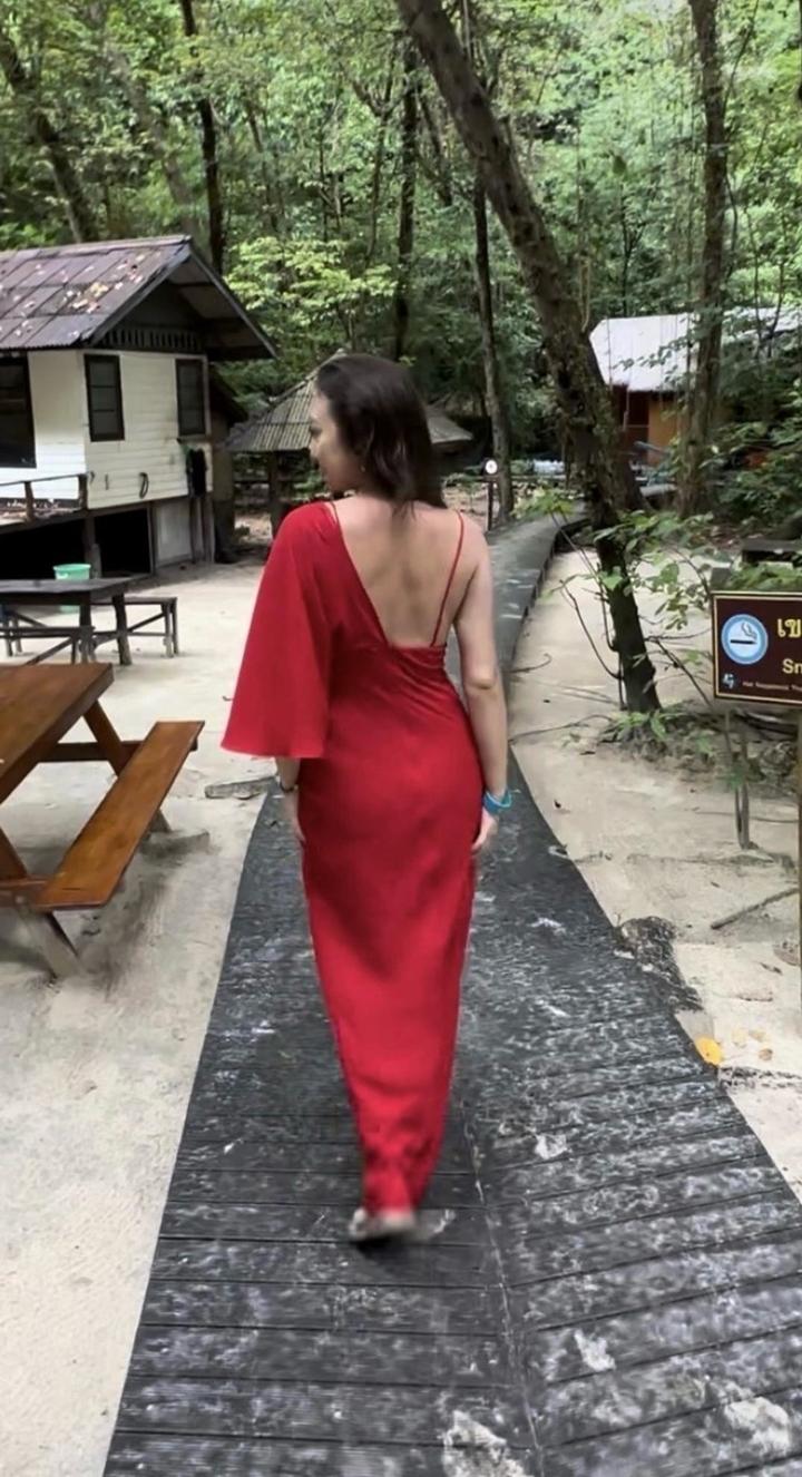 Красное платье Zara